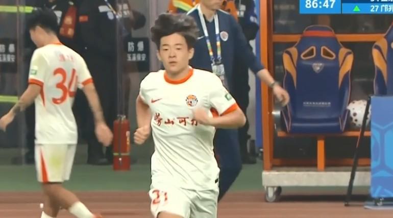 九游官方平台-记者：邝兆镭和刘致成将在中超第2轮比赛结束后去U17国足报到